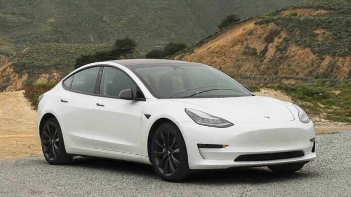 Acheter une Tesla neuve en France : comment se déroule vraiment l'achat ?