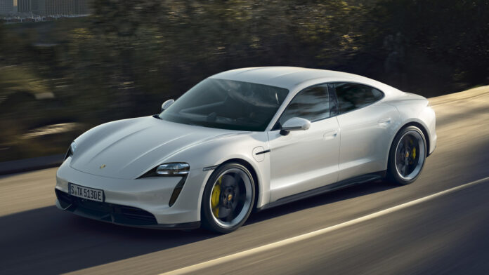 Recharge Porsche Taycan : temps, prix et bornes