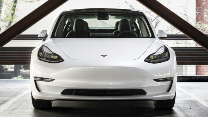 Prix Tesla : combien coûte réellement une Tesla en France ?